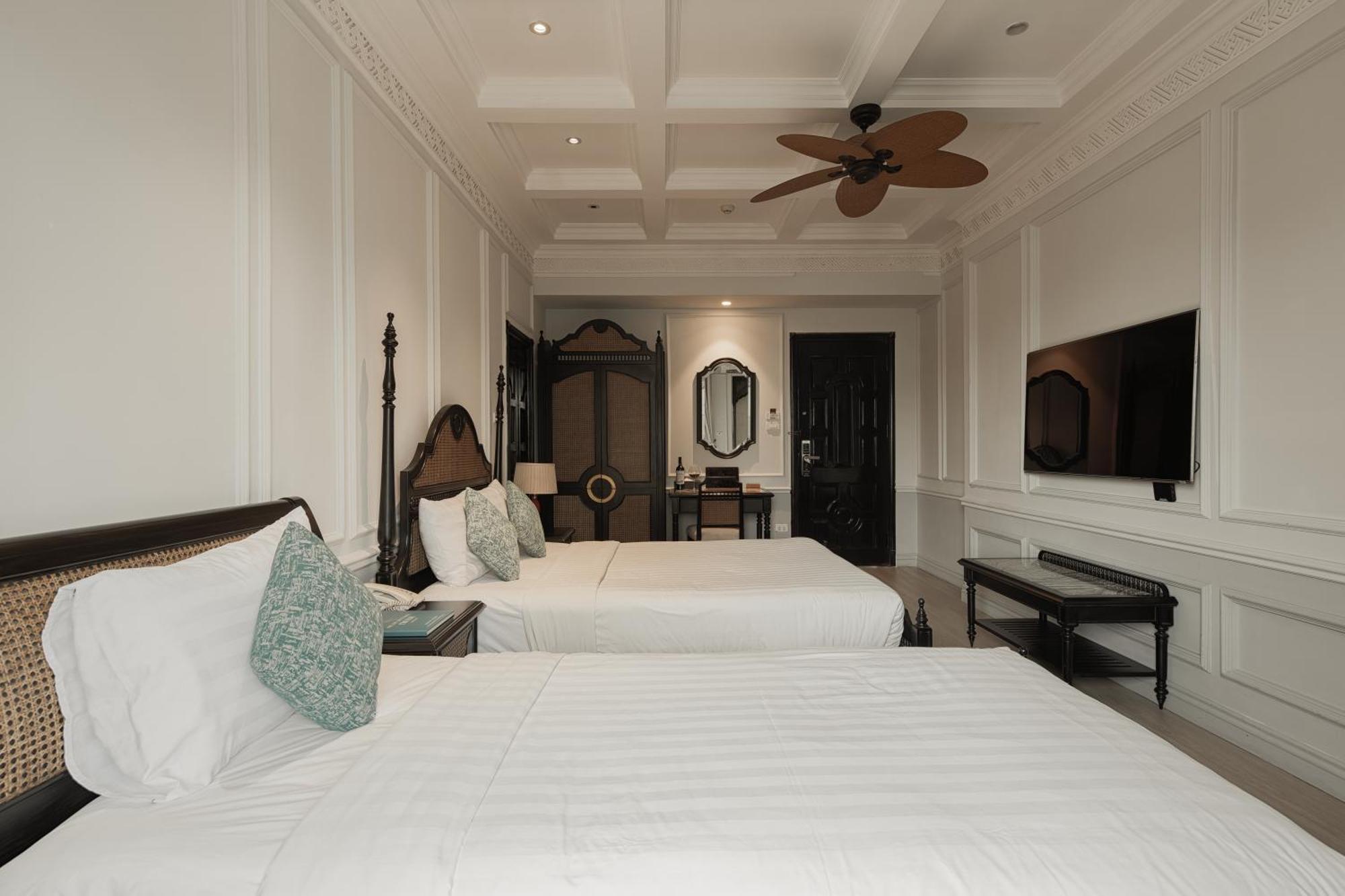 Hanoi Graceful Hotel And Travel Exterior photo